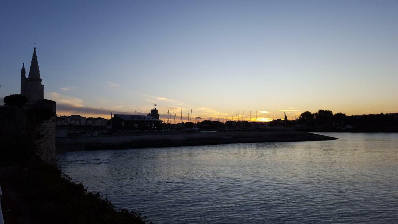 L'Abri D'Emilie Villa Saint-Xandre Exteriör bild